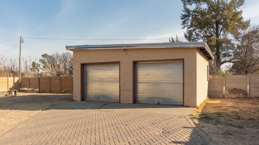 3 Bedroom Property for Sale in Tuinhof Free State